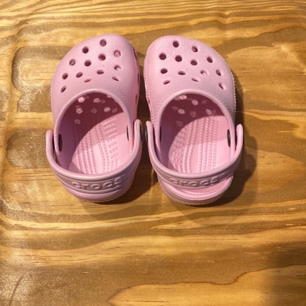 Infant size 2/3 pink crocs